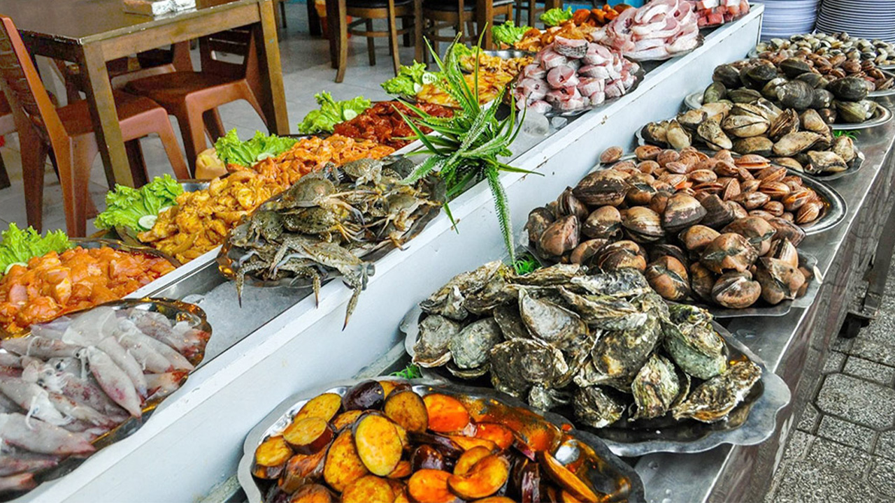 Buffet hải sản đa dạng tha hồ lựa chọn tại 109