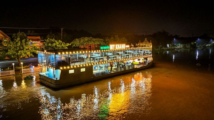 Trải nghiệm âme thực du thuyền trên sông