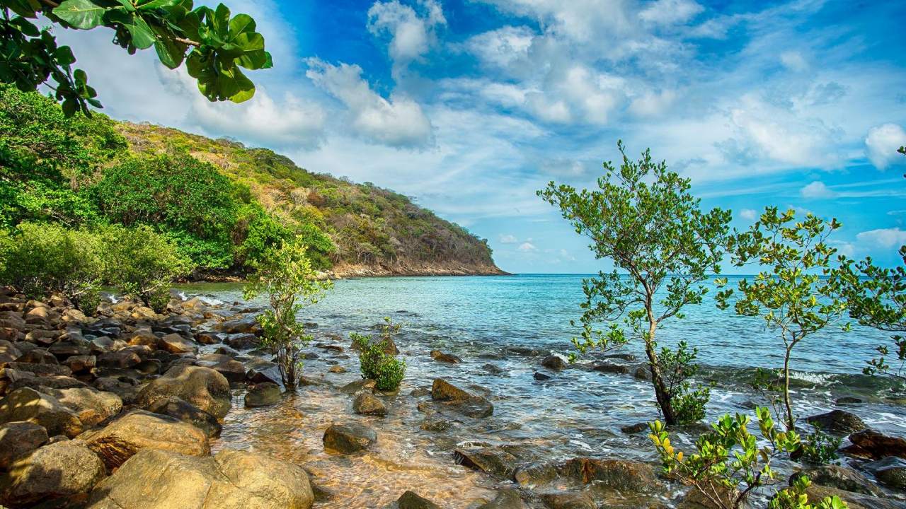 Côn Đảo có nhiều bãi tắm nổi tiếng thế giới