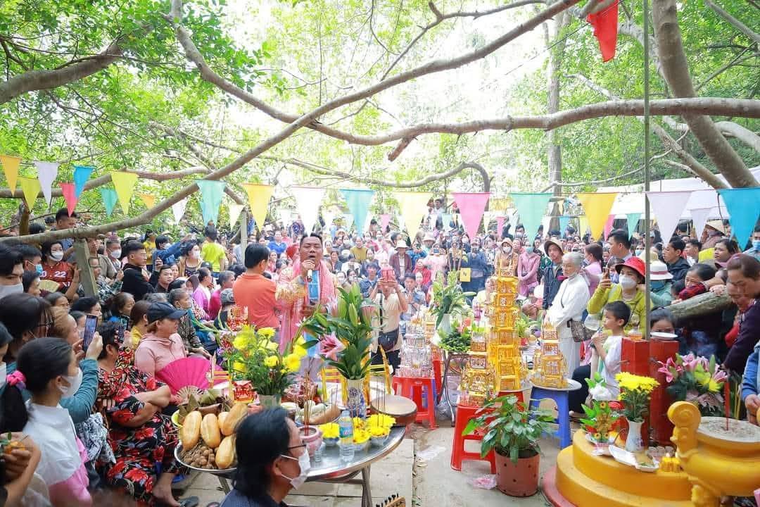 le-hoi-mieu-ba