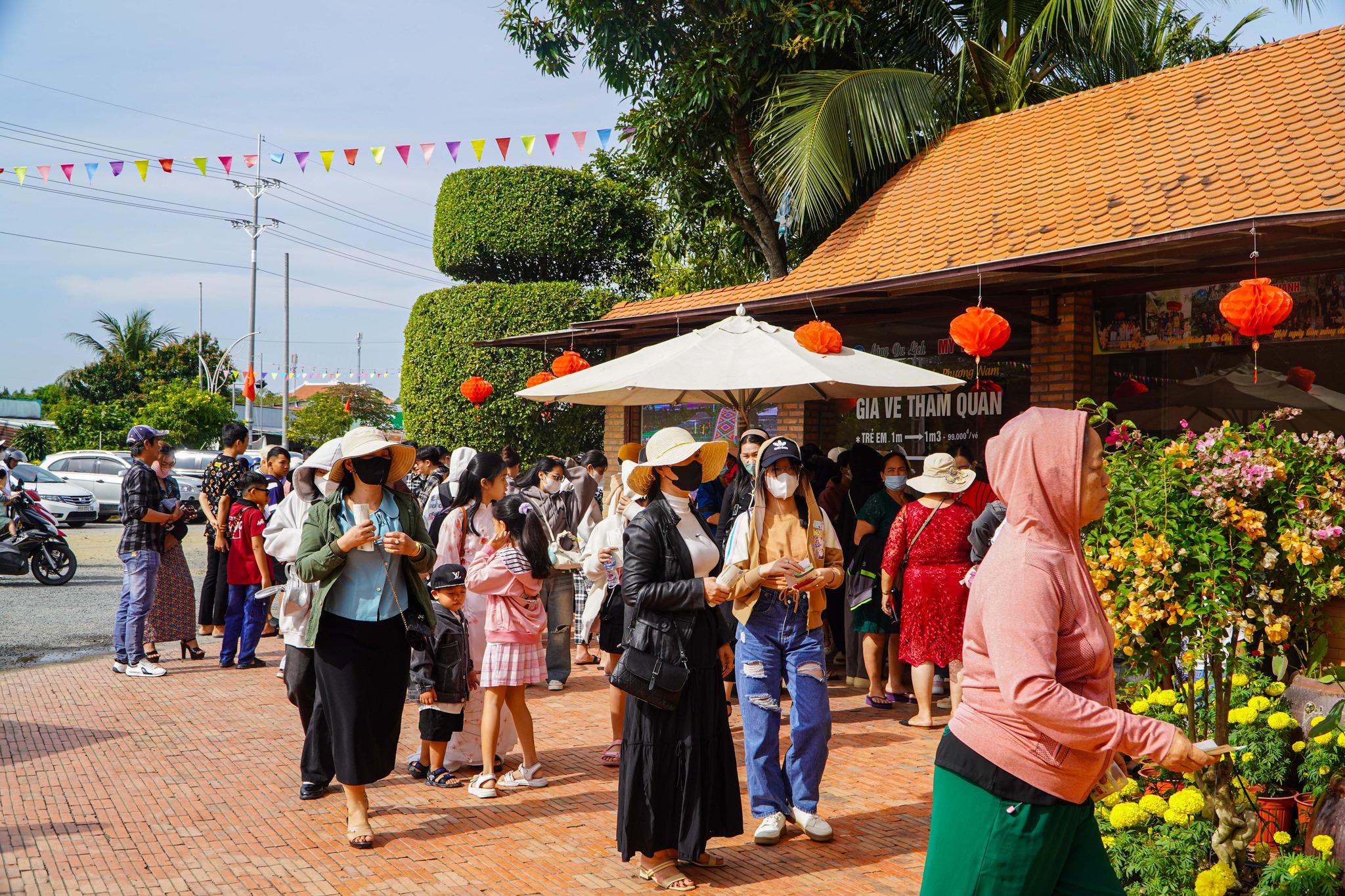 Du lịch Miền Tây vào mùa Xuân