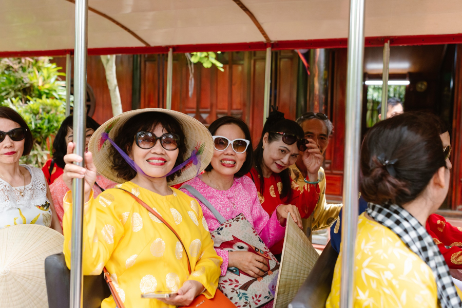 SPECIAL TOUR PROGRAM