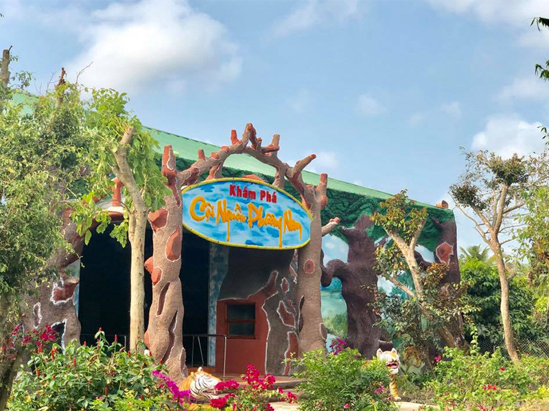 DISCOVER THE MYSTERIOUS RIVER