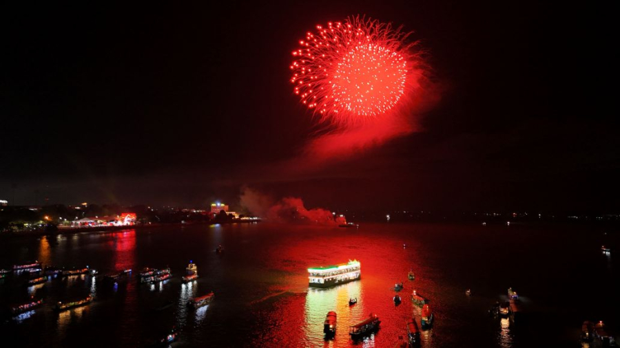 NHÀ HÀNG DU THUYỀN MỸ KHÁNH ROYAL