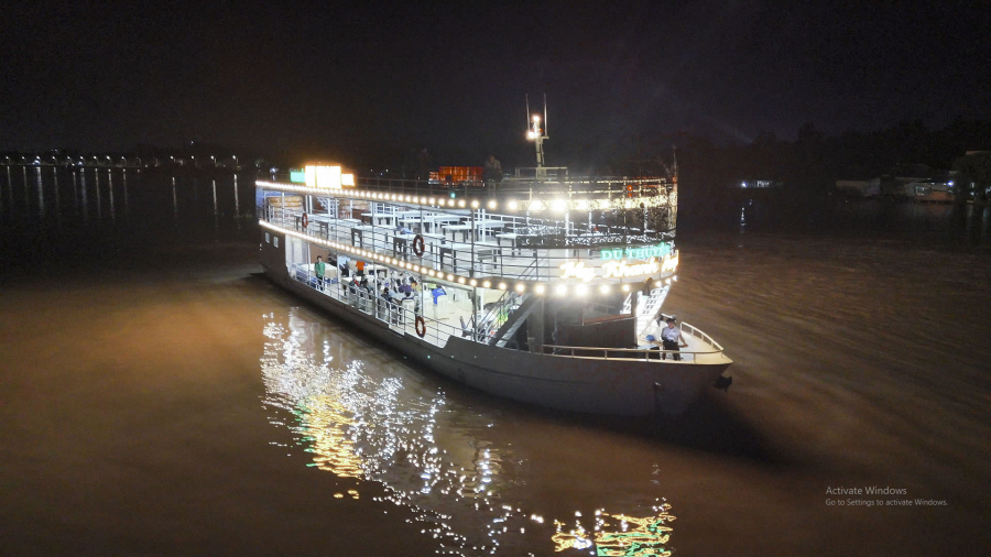 MY KHANH ROYAL CRUISE RESTAURANT